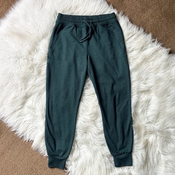 Beyond Yoga Heather Rib Street Jogger Midnight Green Small S - Picture 1 of 4